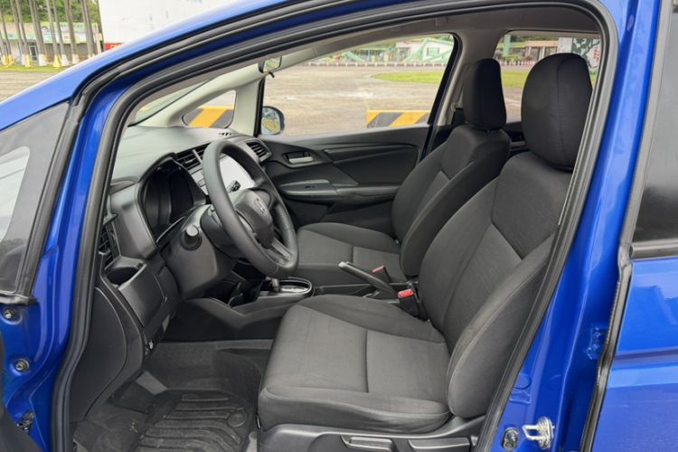 Used Honda Fit 2018 1.5L CVT Comfort Version Interior 3