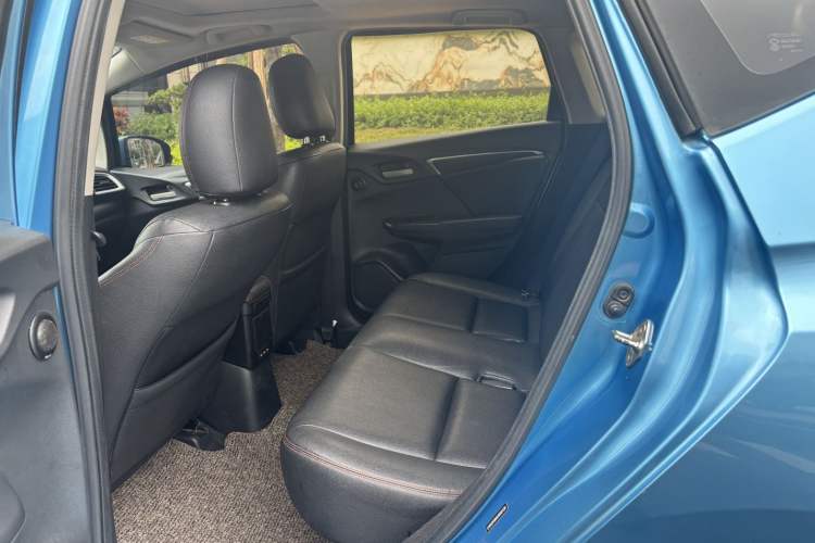 Used Honda Fit 2018 1.5L CVT Trendy Run+ Edition Interior 4