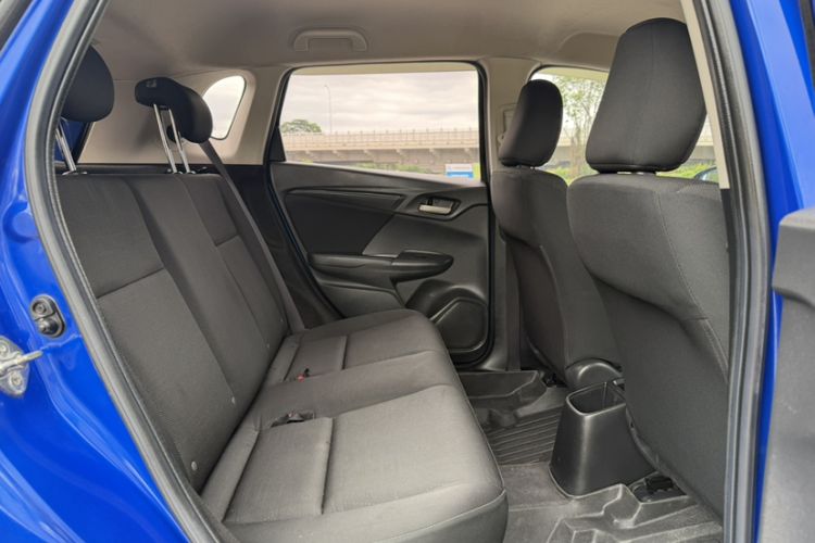 Used Honda Fit 2018 1.5L CVT Comfort Version Interior 4