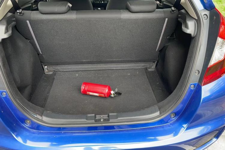 Used Honda Fit 2018 1.5L Manual Comfort Version Interior 5