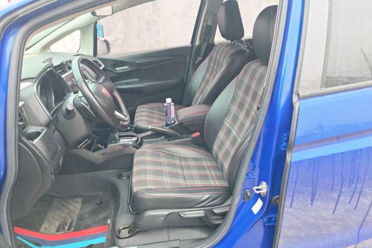 Used Honda Fit 2018 1.5L CVT Trendy Run+ Edition Left Front Seat