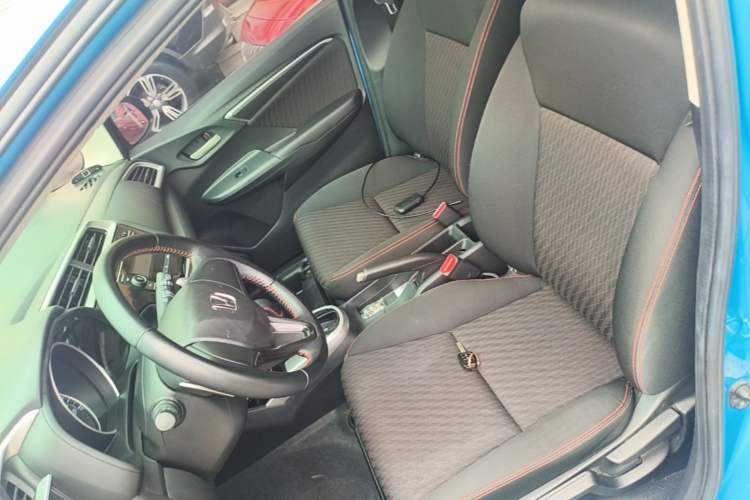 Used Honda Fit 2018 1.5L CVT Trendy Run+ Edition Left Front Seat