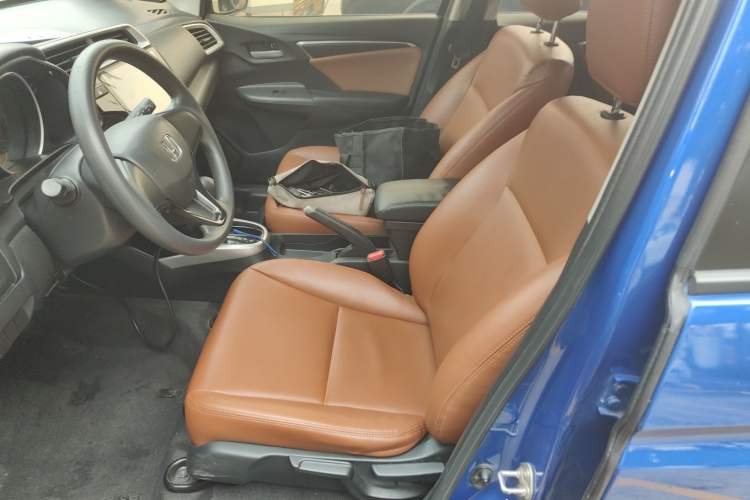 Used Honda Fit 2018 1.5L CVT Trendy Sports Edition Left Front Seat
