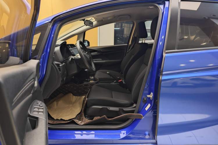 Used Honda Fit 2018 1.5L CVT Comfort Version Left Front Seat