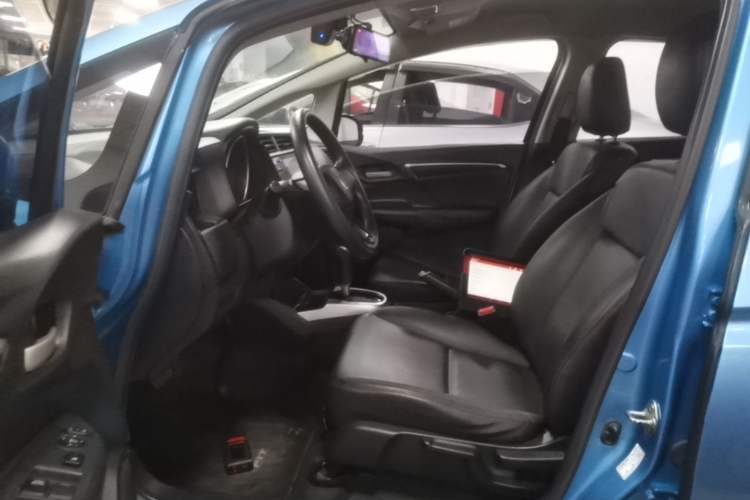 Used Honda Fit 2018 1.5L CVT Trendy Sports Edition Left Front Seat