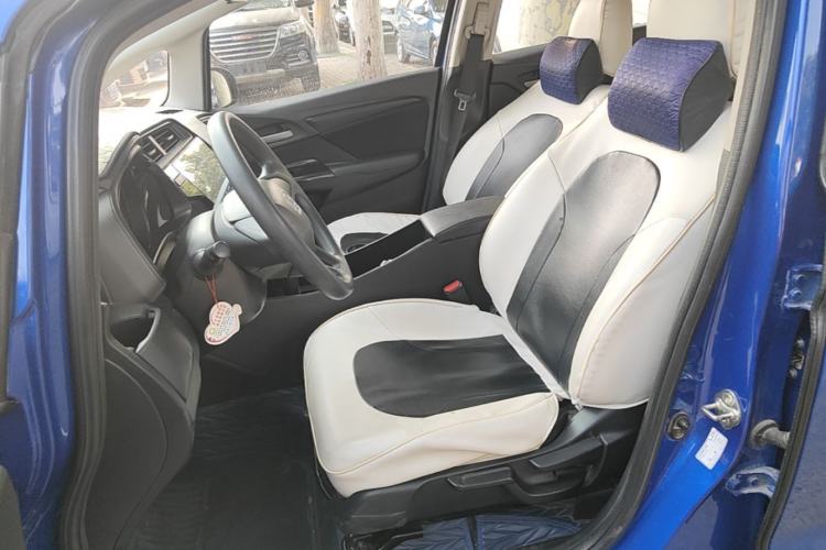 Used Honda Fit 2018 1.5L CVT Comfort Sunroof Version Left Front Seat