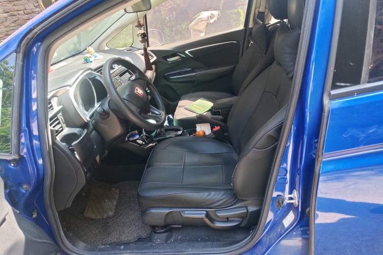 Used Honda Fit 2018 1.5L CVT Comfort Sunroof Version Left Front Seat