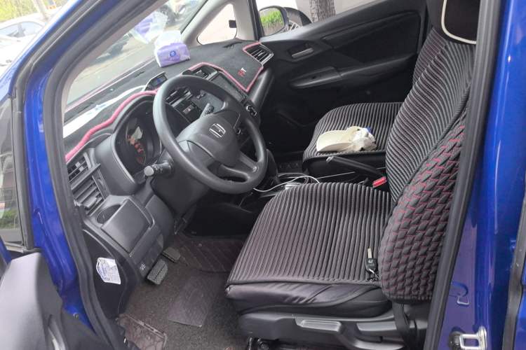 Used Honda Fit 2018 1.5L CVT Comfort Sunroof Version Left Front Seat
