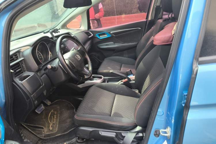 Used Honda Fit 2018 1.5L CVT Trendy Run+ Edition Left Front Seat