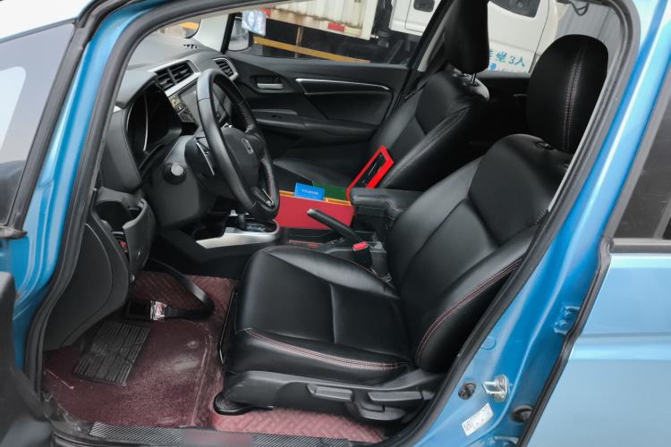 Used Honda Fit 2018 1.5L CVT Trendy Run+ Edition Left Front Seat
