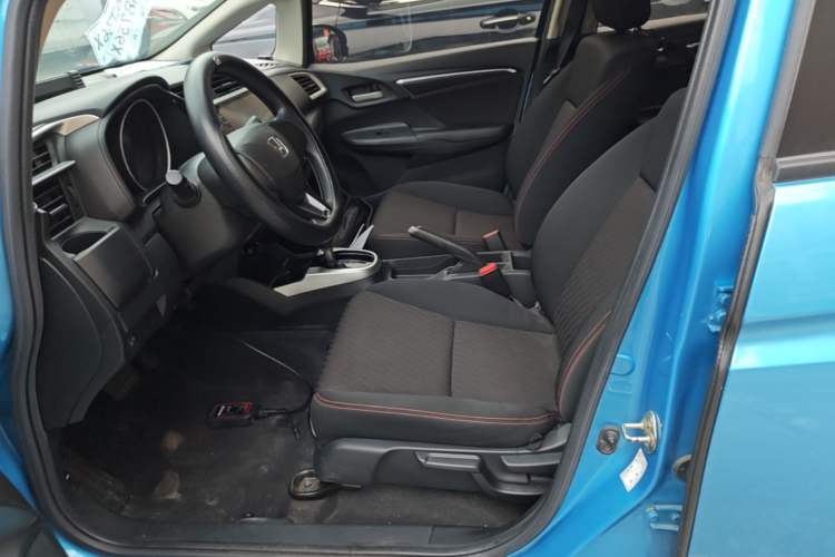 Used Honda Fit 2018 1.5L CVT Trendy Sports Edition Left Front Seat