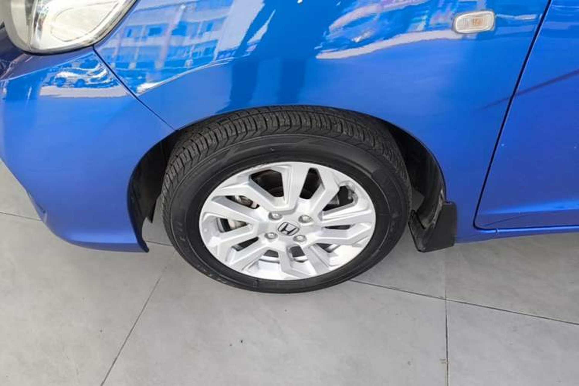 Used Honda Fit 2018 1.5L CVT Comfort Sunroof Version Left Front Wheel Hub