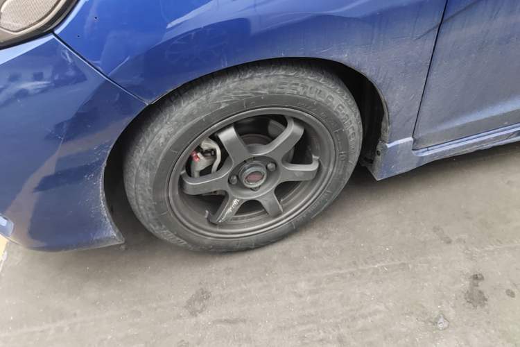 Used Honda Fit 2018 1.5L CVT Comfort Sunroof Version Left Front Wheel Hub