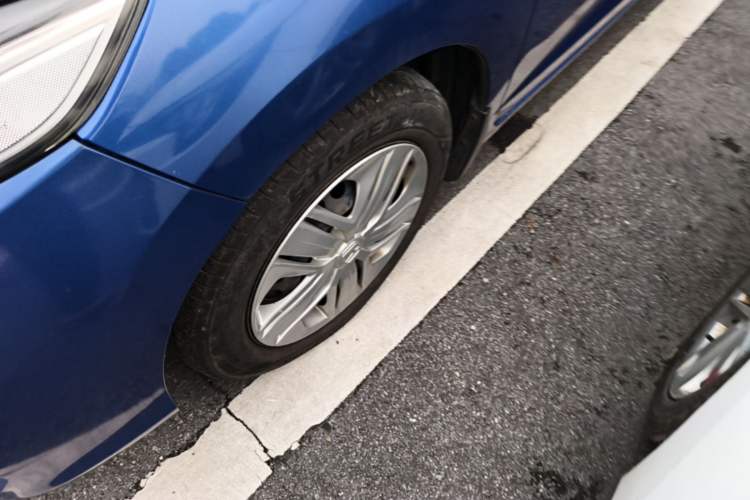 Used Honda Fit 2018 1.5L CVT Comfort Version Left Front Wheel Hub