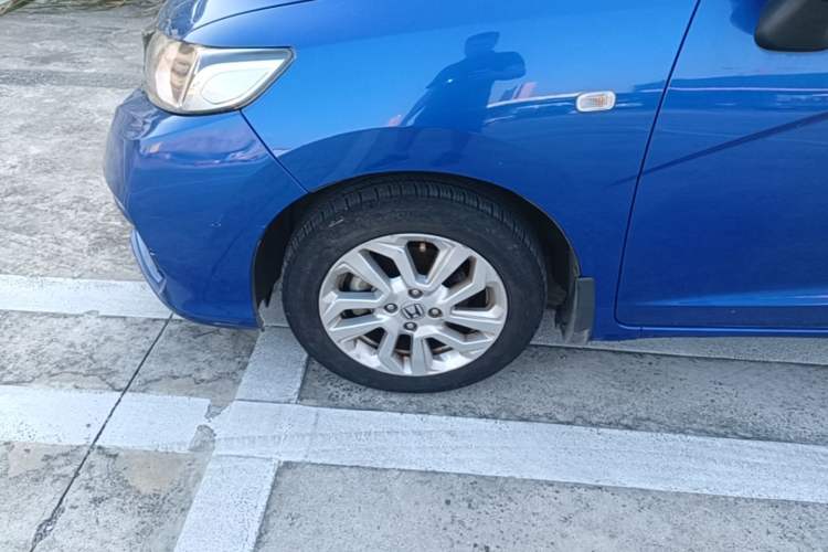 Used Honda Fit 2018 1.5L CVT Comfort Sunroof Version Left Front Wheel Hub