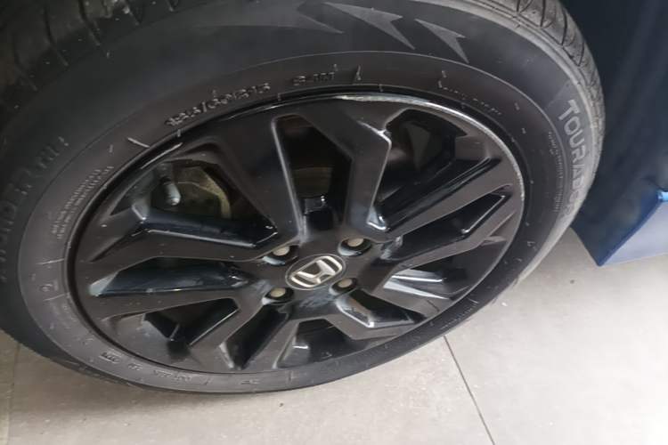 Used Honda Fit 2018 1.5L CVT Trendy Sports Edition Left Front Wheel Hub