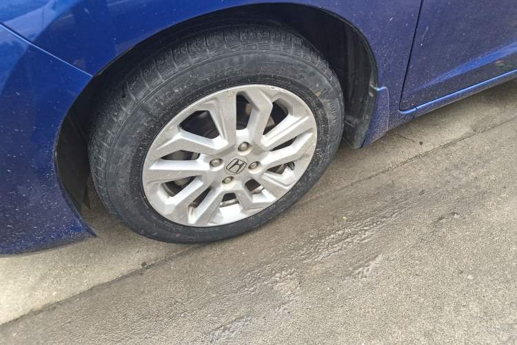 Used Honda Fit 2018 1.5L CVT Comfort Sunroof Version Left Front Wheel Hub