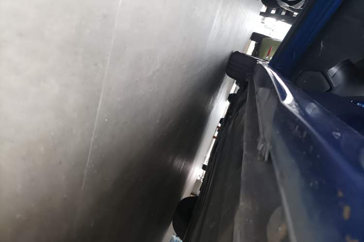 Used Honda Fit 2018 1.5L CVT Trendy Sports Edition Left Side Sill