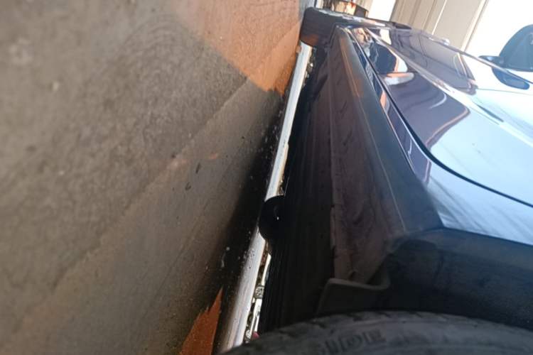 Used Honda Fit 2018 1.5L CVT Comfort Sunroof Version Left Side Sill