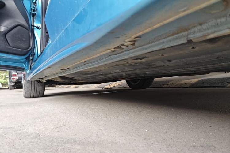 Used Honda Fit 2018 1.5L CVT Trendy Sports Edition Left Side Sill