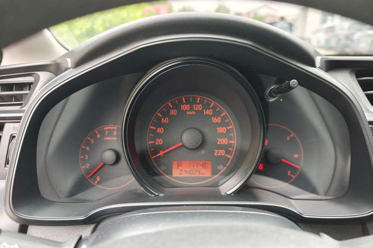 Used Honda Fit 2018 1.5L CVT Comfort Sunroof Version Odometer Close Up