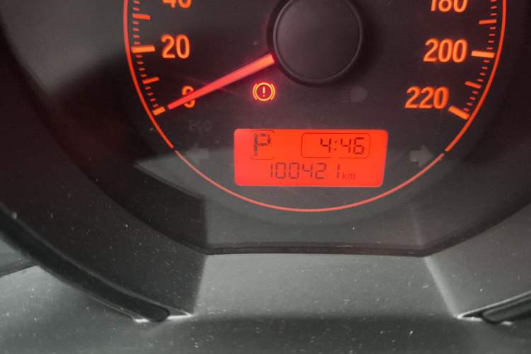 Used Honda Fit 2018 1.5L CVT Comfort Sunroof Version Odometer Close Up