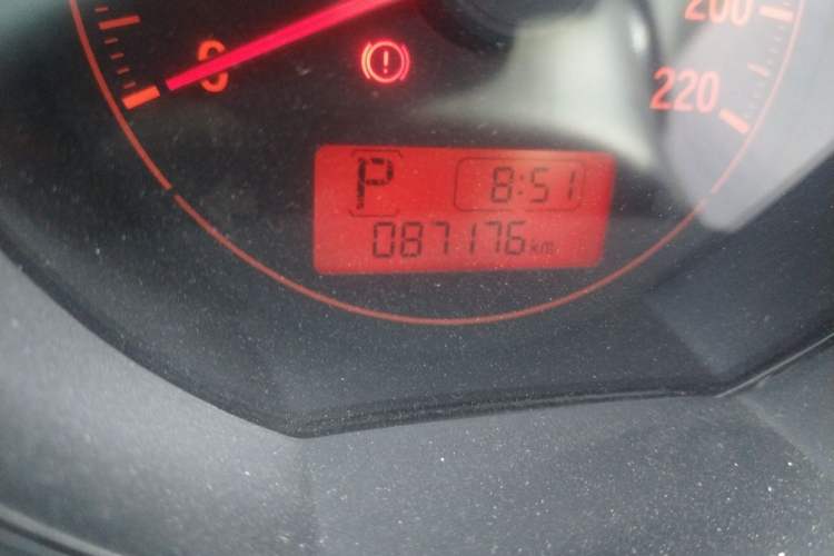Used Honda Fit 2018 1.5L CVT Comfort Version Odometer Close Up