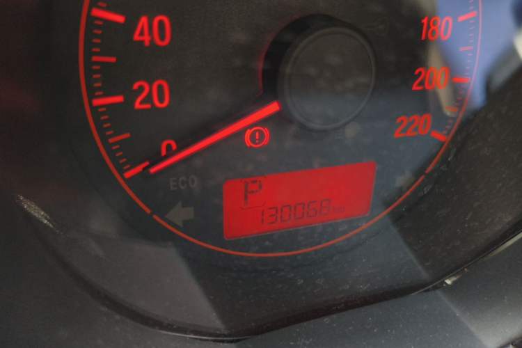 Used Honda Fit 2018 1.5L CVT Comfort Version Odometer Close Up
