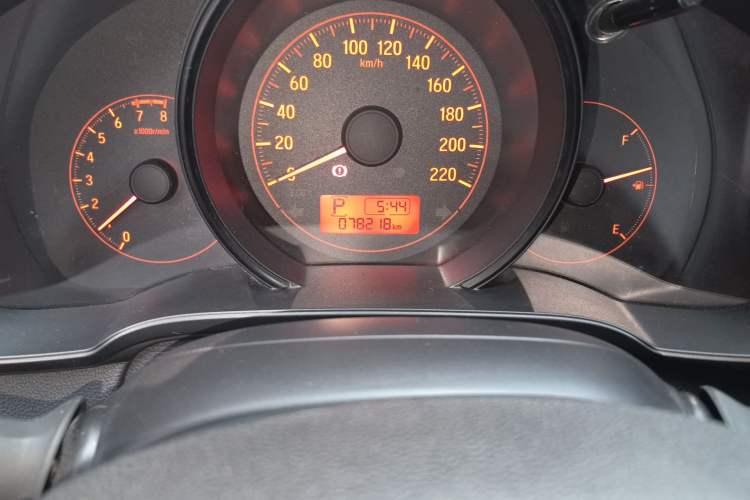 Used Honda Fit 2018 1.5L CVT Comfort Sunroof Version Odometer Close Up