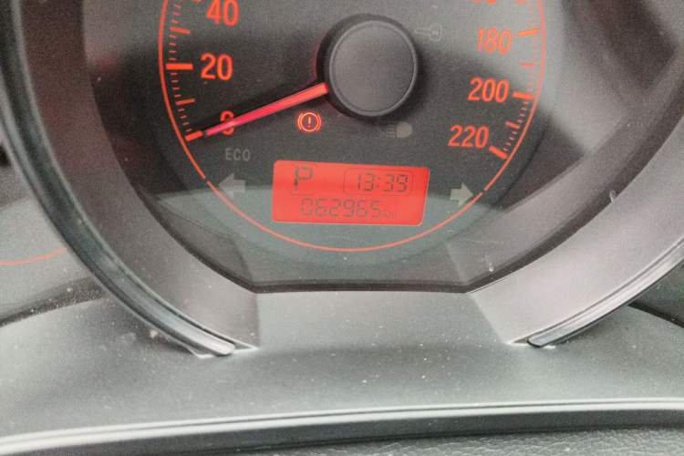 Used Honda Fit 2018 1.5L CVT Comfort Version Odometer Close Up