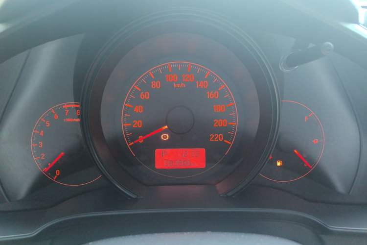 Used Honda Fit 2018 1.5L CVT Comfort Version Odometer Close Up