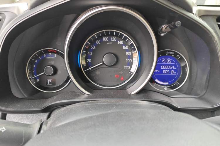 Used Honda Fit 2018 1.5L CVT Trendy Run+ Edition Odometer Close Up