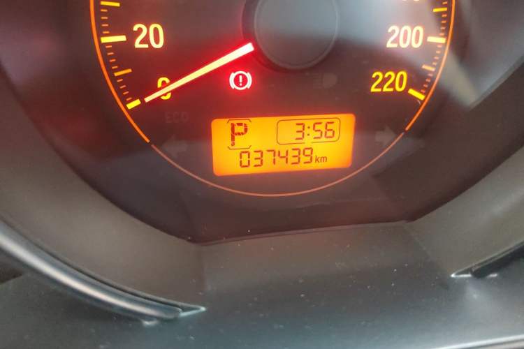 Used Honda Fit 2018 1.5L CVT Comfort Version Odometer Close Up