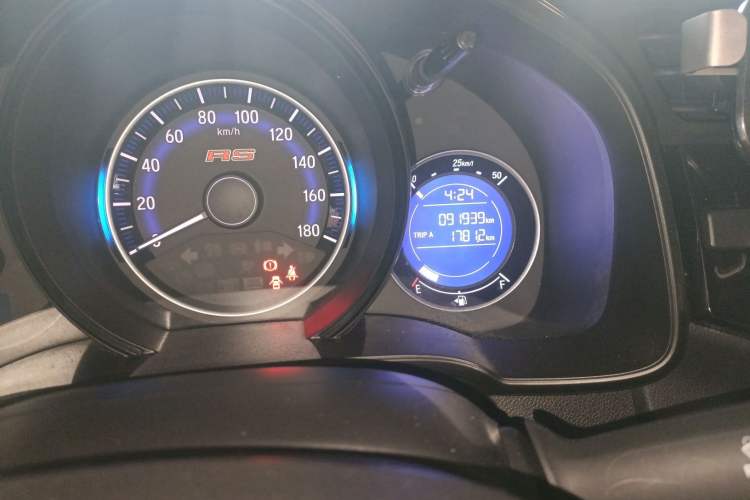 Used Honda Fit 2018 1.5L CVT Comfort Version Odometer Close Up