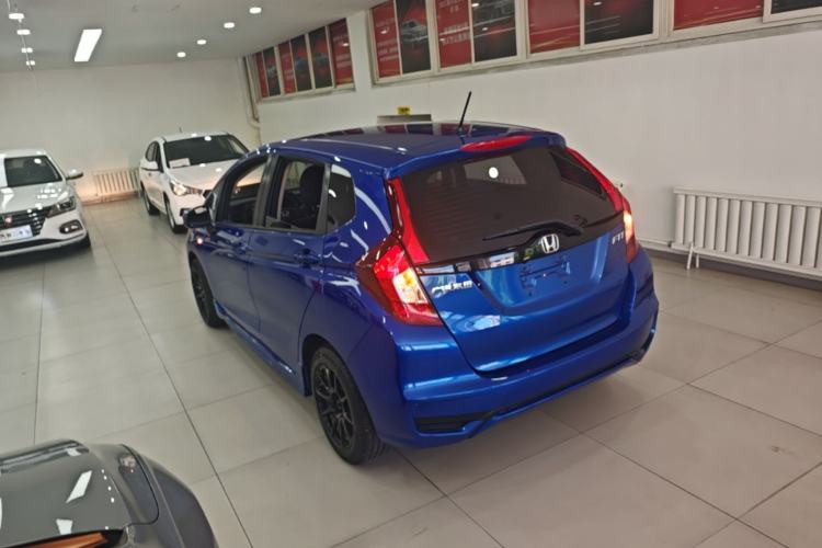 Used Honda Fit 2018 1.5L CVT Comfort Version Rear Left 45 Deg