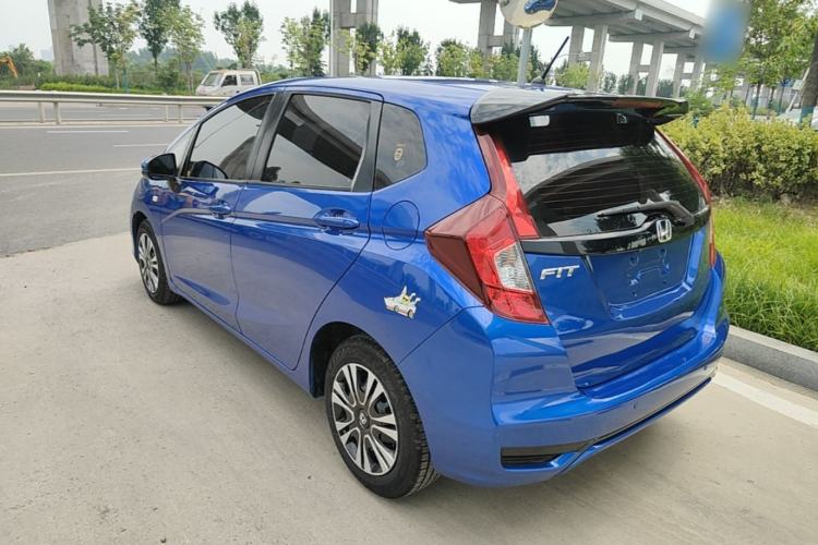 Used Honda Fit 2018 1.5L CVT Comfort Sunroof Version Rear Left 45 Deg