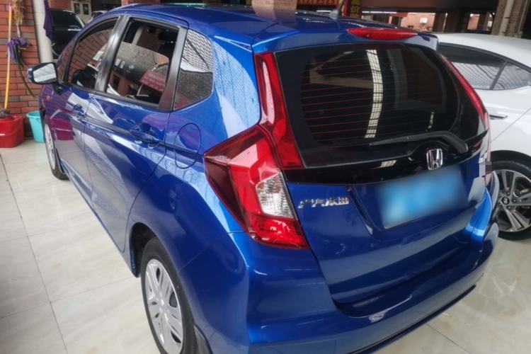 Used Honda Fit 2018 1.5L CVT Comfort Version Rear Left 45 Deg