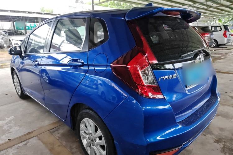 Used Honda Fit 2018 1.5L CVT Comfort Sunroof Version Rear Left 45 Deg