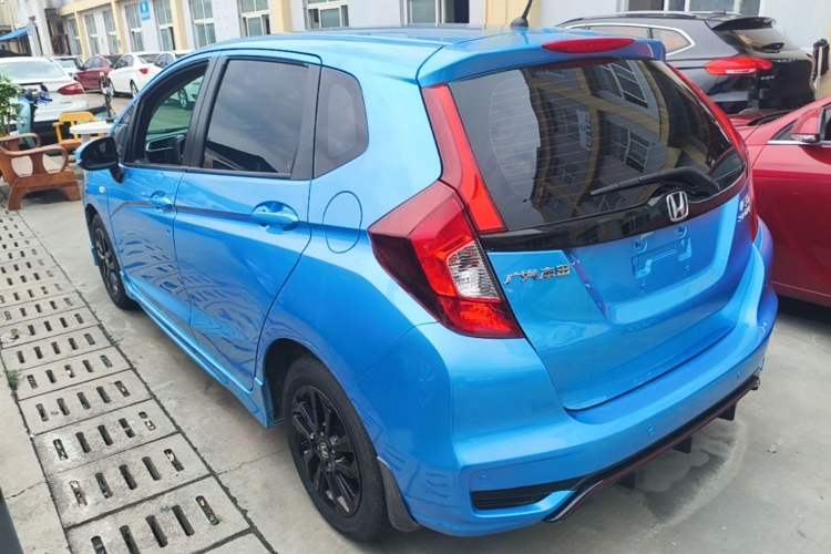 Used Honda Fit 2018 1.5L CVT Trendy Run+ Edition Rear Left 45 Deg