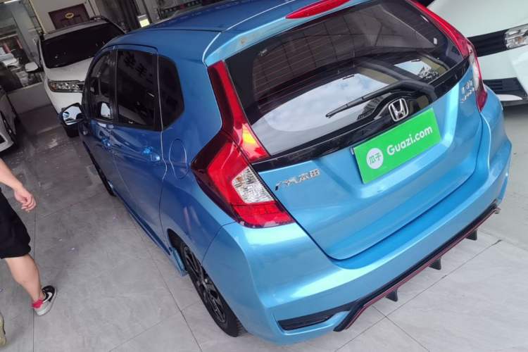Used Honda Fit 2018 1.5L CVT Trendy Sports Edition Rear Left 45 Deg