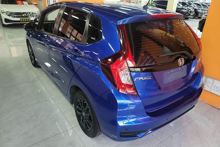 Used Honda Fit 2018 1.5L CVT Comfort Version Rear Left 45 Deg