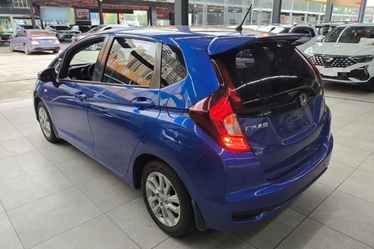 Used Honda Fit 2018 1.5L CVT Comfort Sunroof Version Rear Left 45 Deg