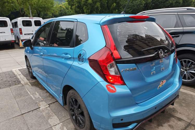 Used Honda Fit 2018 1.5L CVT Trendy Sports Edition Rear Left 45 Deg