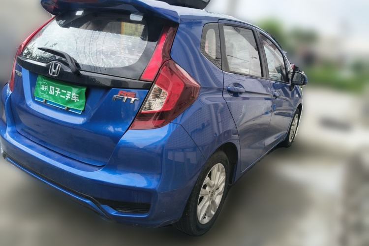 Used Honda Fit 2018 1.5L CVT Comfort Sunroof Version Rear Right 45 Deg