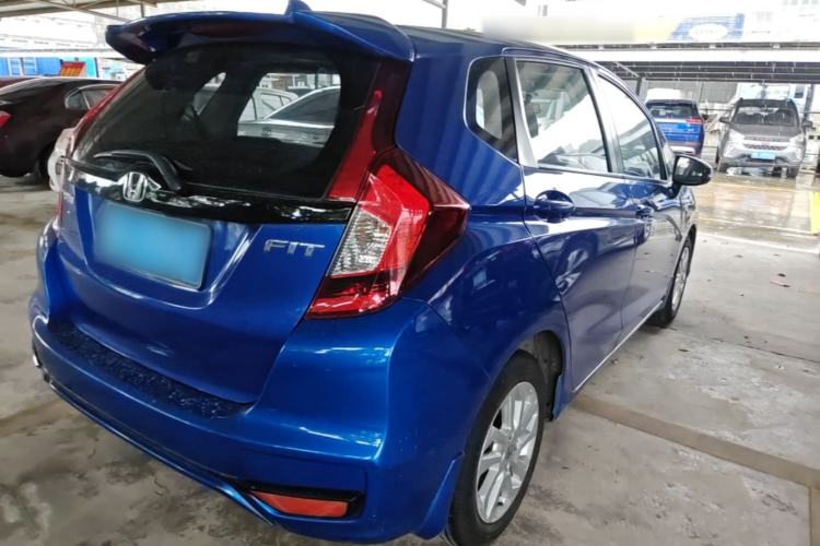Used Honda Fit 2018 1.5L CVT Comfort Sunroof Version Rear Right 45 Deg