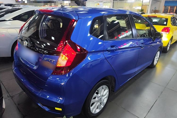 Used Honda Fit 2018 1.5L CVT Comfort Version Rear Right 45 Deg