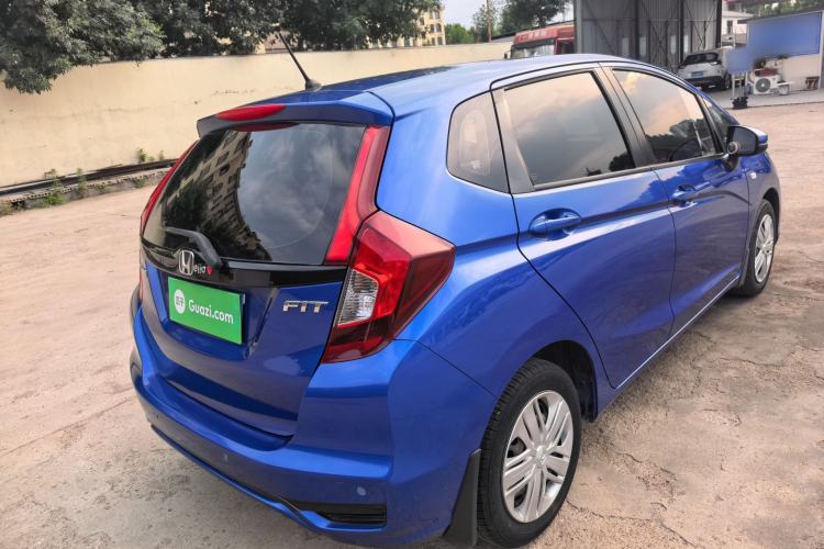 Used Honda Fit 2018 1.5L CVT Comfort Version Rear Right 45 Deg