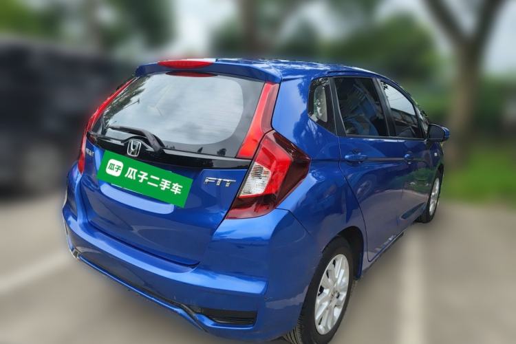 Used Honda Fit 2018 1.5L CVT Comfort Sunroof Version Rear Right 45 Deg
