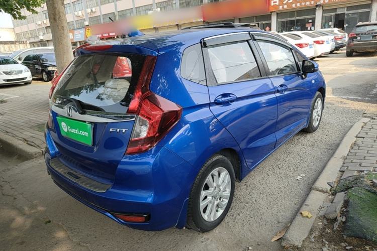 Used Honda Fit 2018 1.5L CVT Comfort Sunroof Version Rear Right 45 Deg