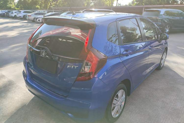 Used Honda Fit 2018 1.5L CVT Comfort Version Rear Right 45 Deg